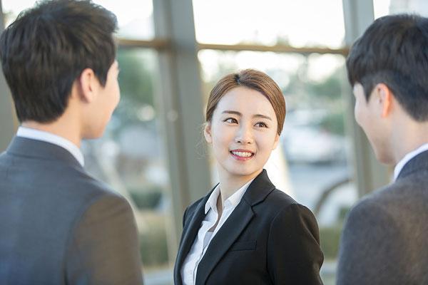 广湛高铁阳春东牵引变电所成功受电启用