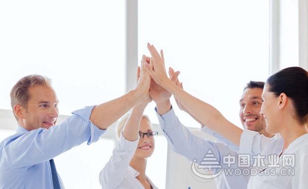 广湛高铁阳春东牵引变电所成功受电启用