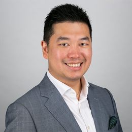 A股午评 | 创业板指半日涨近2% PEEK材料概念股大涨 新疆板块延续强势